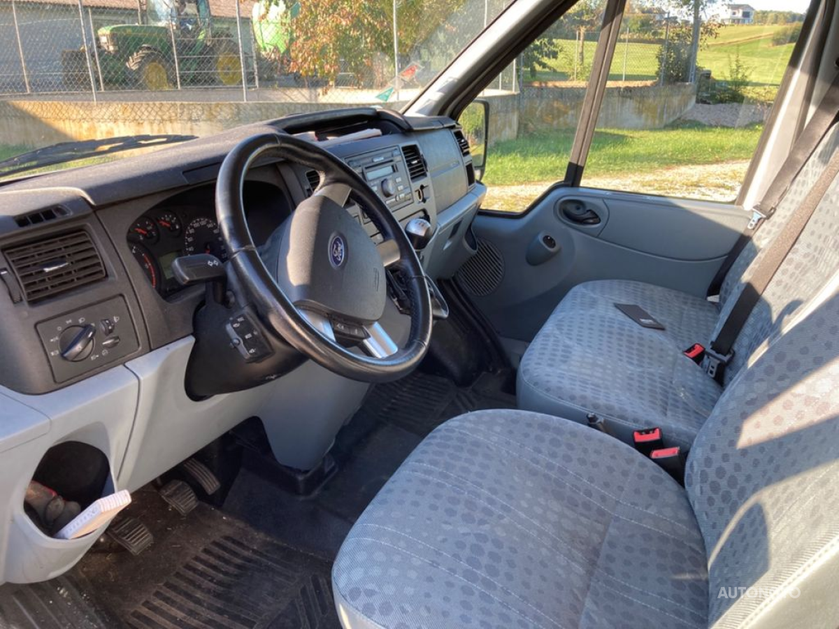 Ford Transit, 2011 - pohled č. 22