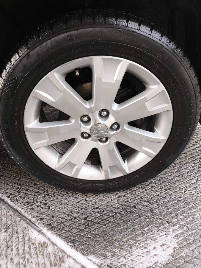 Mitsubishi Outlander, 2009 - pohled č. 9