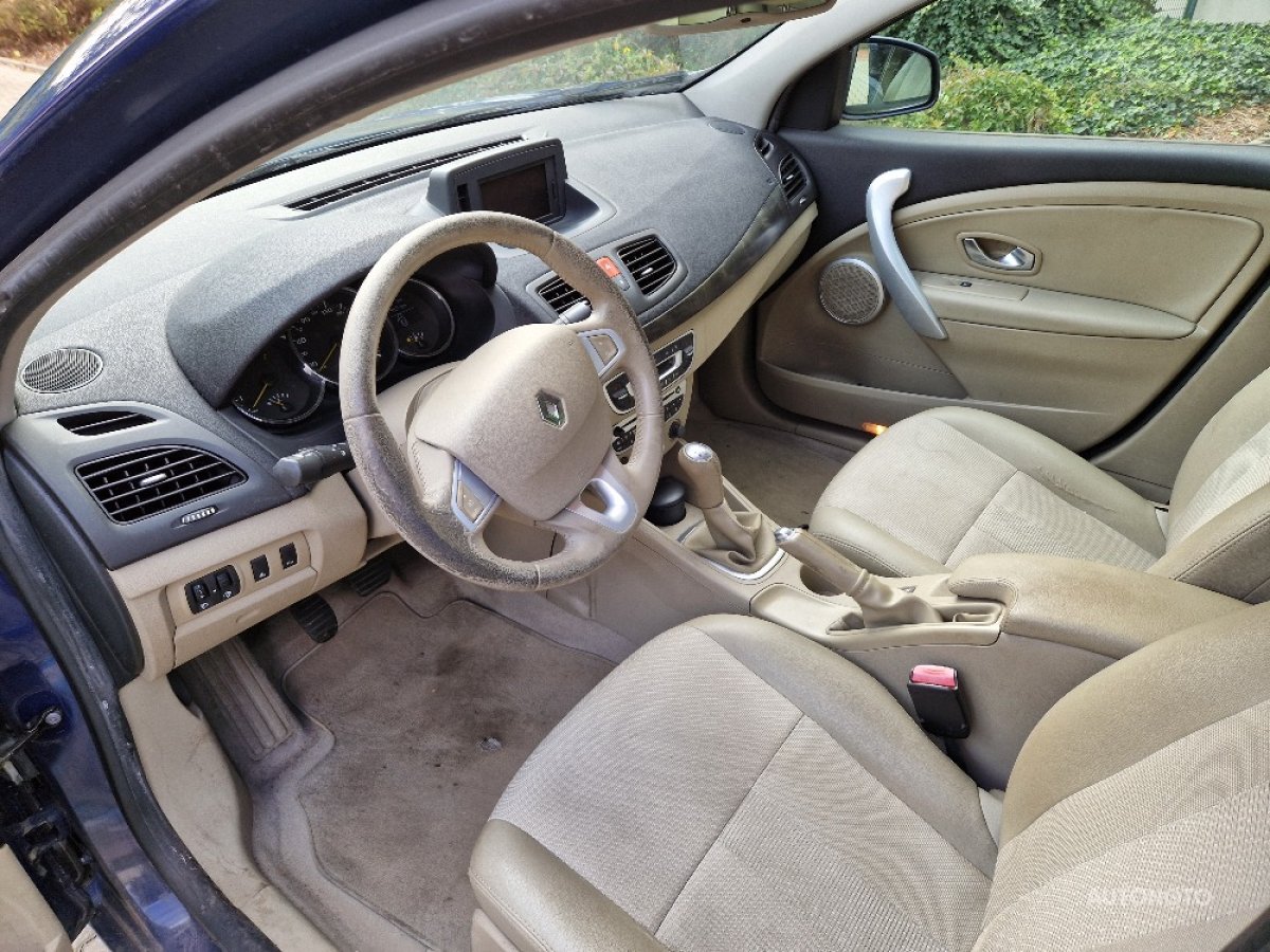 Renault Fluence, 2010 - pohled č. 4