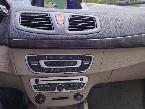 Renault Fluence, 2010 - pohled č. 6