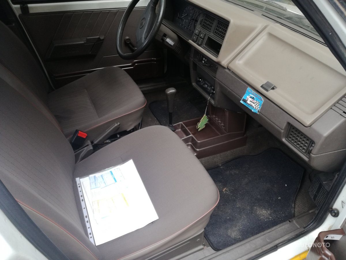 Škoda Favorit, 1989 - pohled č. 6